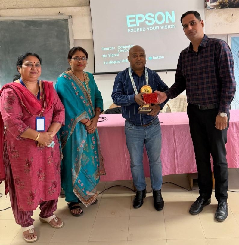 HCET Students at GIAN training program at IIITDM, Jabalpur